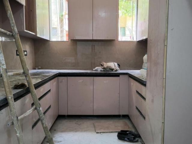 Flat for sale in South Delhi, Deri