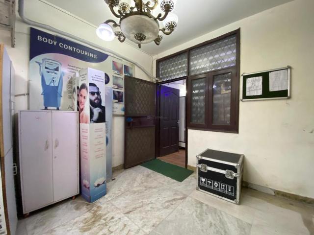Flat for sale in South Delhi, Deri