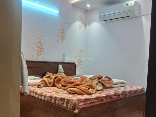 Flat for sale in West Delhi, Deri
