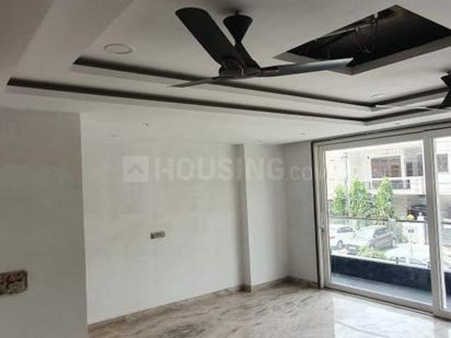 Flat for sale in West Delhi, Deri