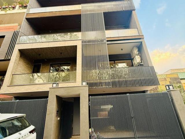 Flat for rent in Hariana