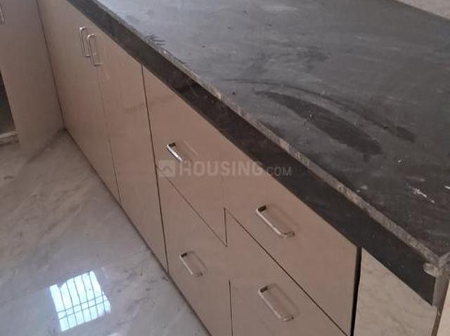 Flat for sale in East Delhi, Deri