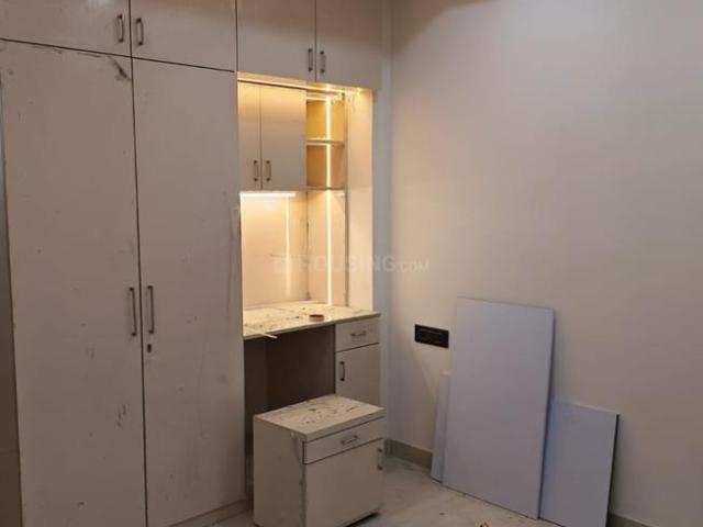 Flat for sale in East Delhi, Deri