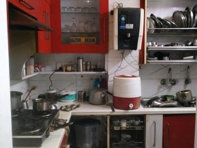 Flat for sale in East Delhi, Deri