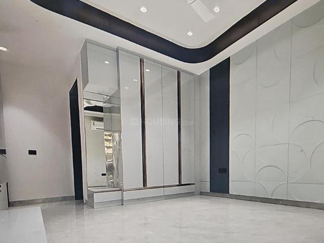 Flat for rent in Mukherjee Nagar, Delhi
