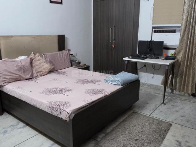 Flat for sale in North Delhi, Deri