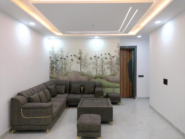 Flat for sale in South West Delhi, Deri