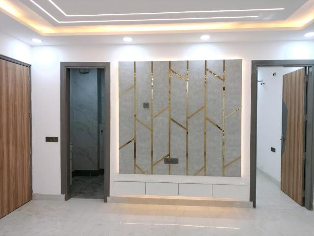 Flat for sale in South West Delhi, Deri