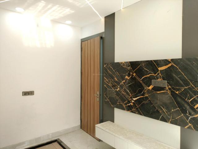 Flat for sale in South West Delhi, Deri
