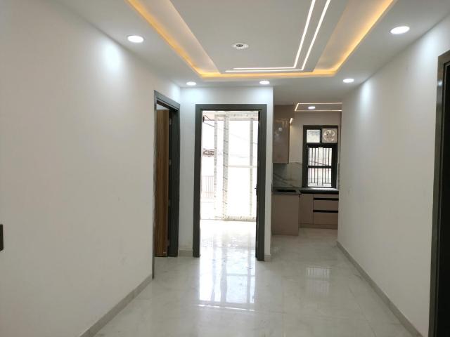 Flat for sale in South West Delhi, Deri