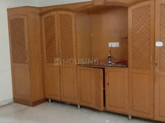 Flat for rent in Deri