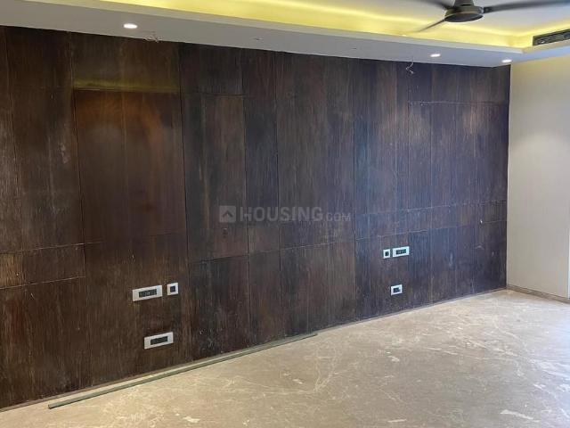 Flat for rent in Deri