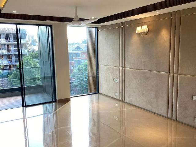 Flat for rent in Deri