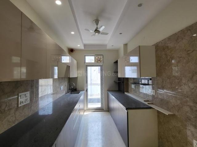 Flat for rent in Deri