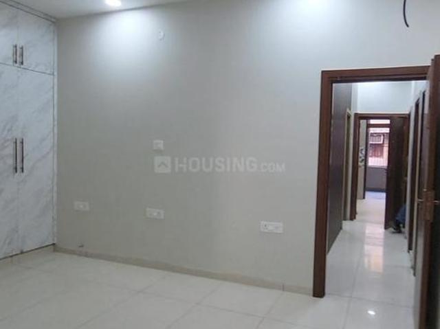 Flat for rent in Deri