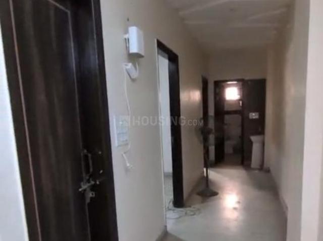 Flat for sale in North Delhi, Deri
