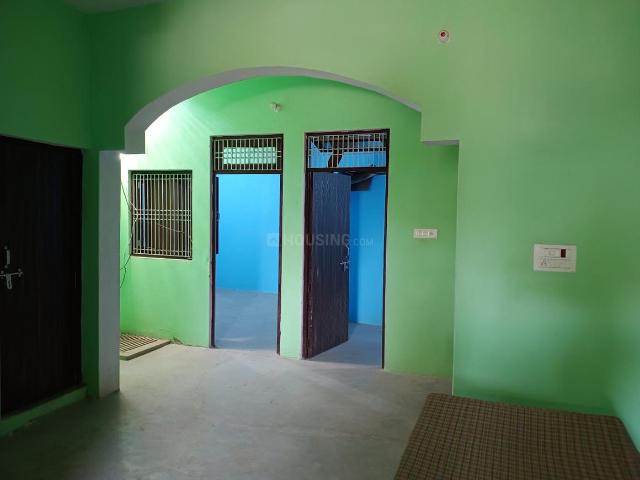 Flat for rent in Hathras