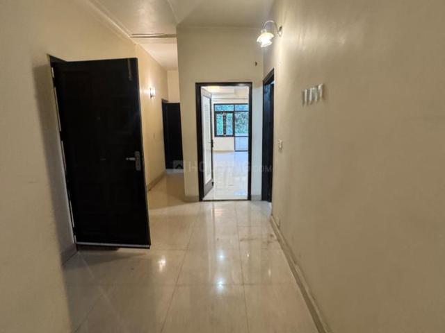 Flat for rent in East Delhi, Deri