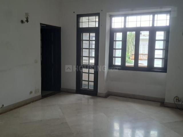 Flat for rent in Deri