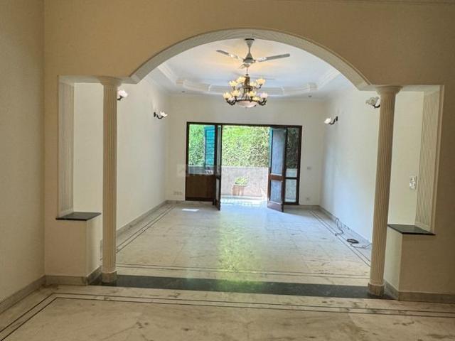 Flat for sale in Delhi, South Delhi