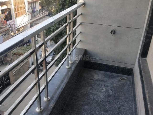 Flat for sale in West Delhi, Deri