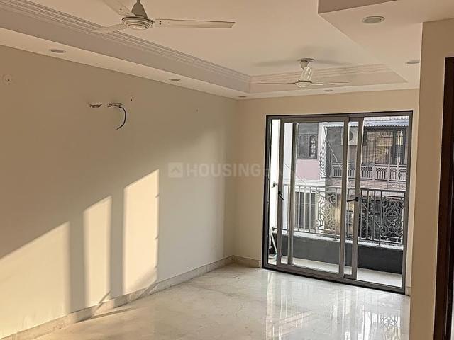 Flat for sale in West Delhi, Deri
