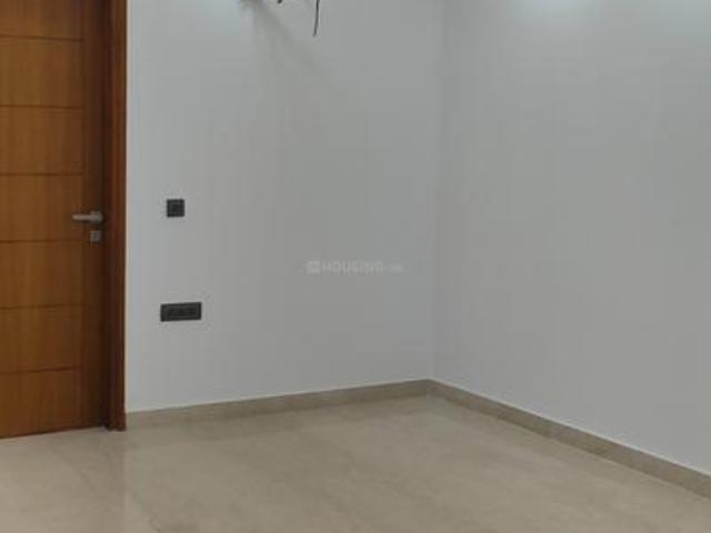 Flat for sale in West Delhi, Deri