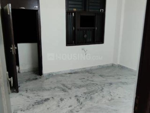 Flat for sale in West Delhi, Deri