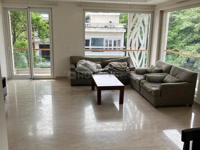 Flat for rent in Deri