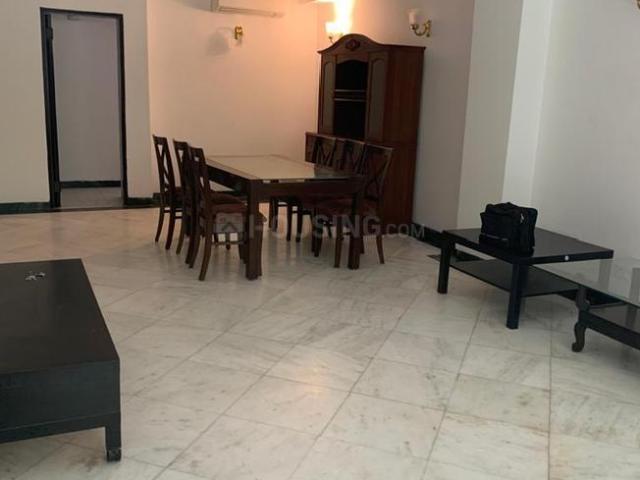 Flat for rent in Deri