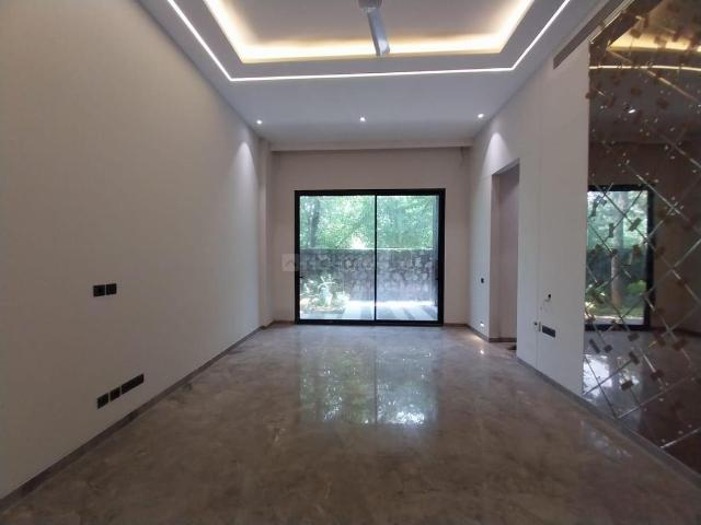 Flat for rent in Deri
