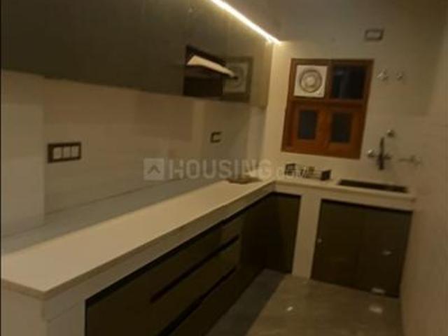 Flat for sale in South West Delhi, Deri