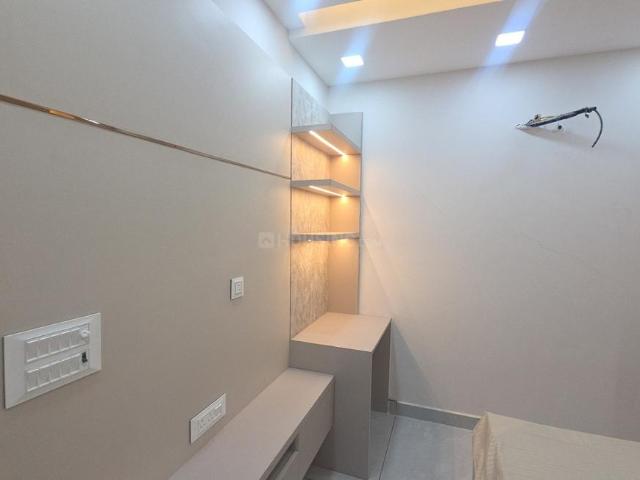 Flat for sale in South West Delhi, Deri