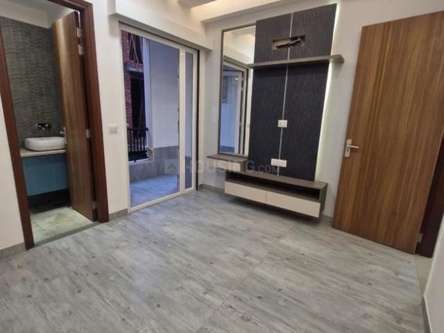Flat for sale in South West Delhi, Deri