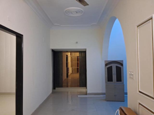 Flat for rent in West Delhi, Deri