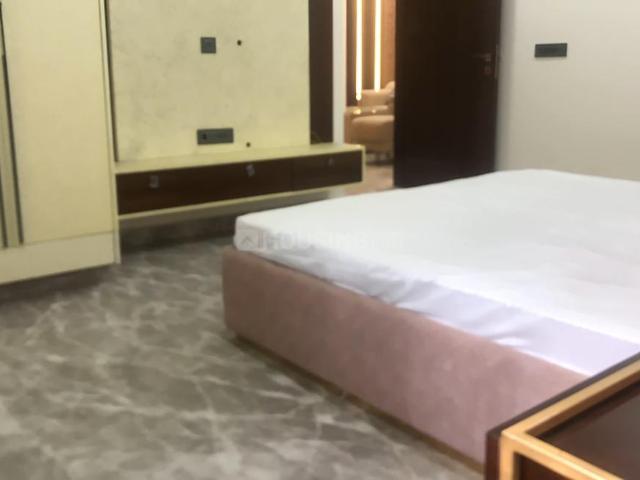 Flat for rent in Paschim Vihar, Delhi