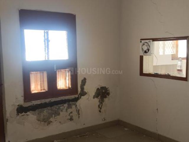 Flat for rent in West Delhi, Deri