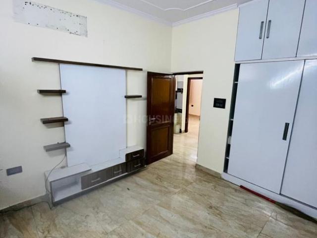 Flat for rent in West Delhi, Deri