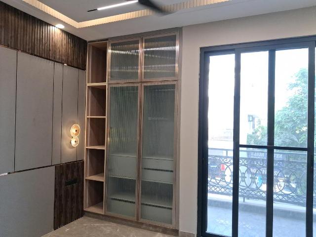 Flat for rent in West Delhi, Deri