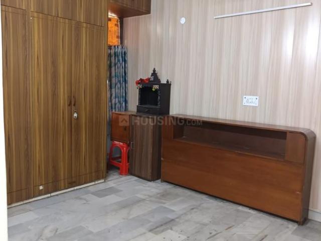 Flat for rent in West Delhi, Deri