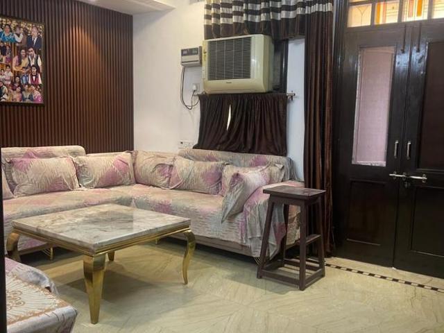Flat for rent in West Delhi, Deri