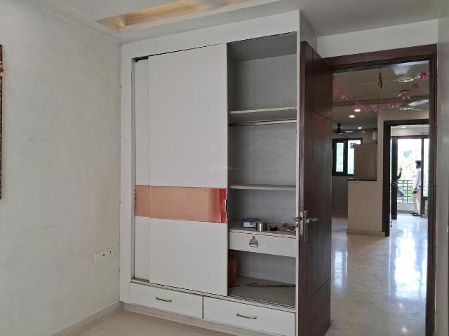 Flat for rent in Paschim Vihar, Delhi