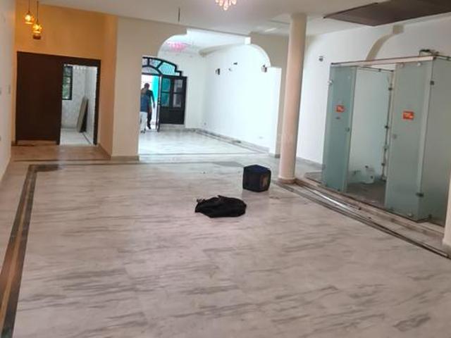 Flat for rent in West Delhi, Deri