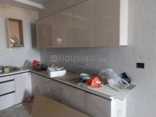 Flat for sale in West Delhi, Deri