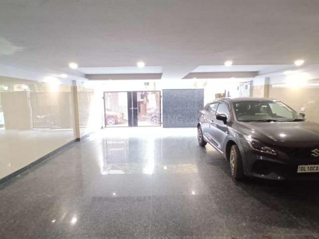 Flat for sale in West Delhi, Deri