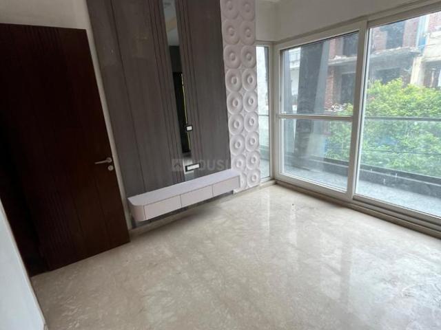 Flat for sale in West Delhi, Deri