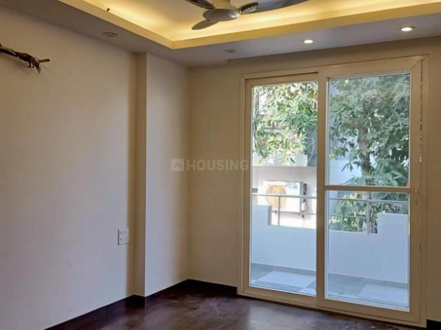 Flat for sale in West Delhi, Deri