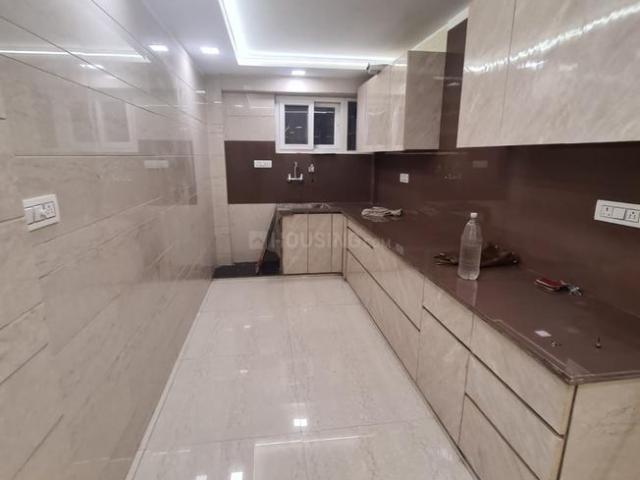 Flat for sale in West Delhi, Deri
