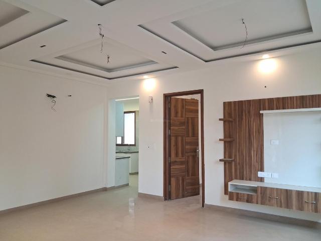 Flat for sale in West Delhi, Deri