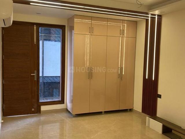 Flat for sale in West Delhi, Deri